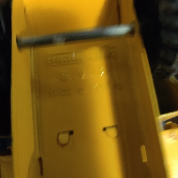 Various Collectable steel vehicles. - Picture 13 of 16